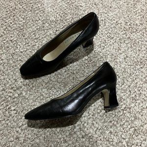 Bandolino Vintage 90s Black Pumps Size 7